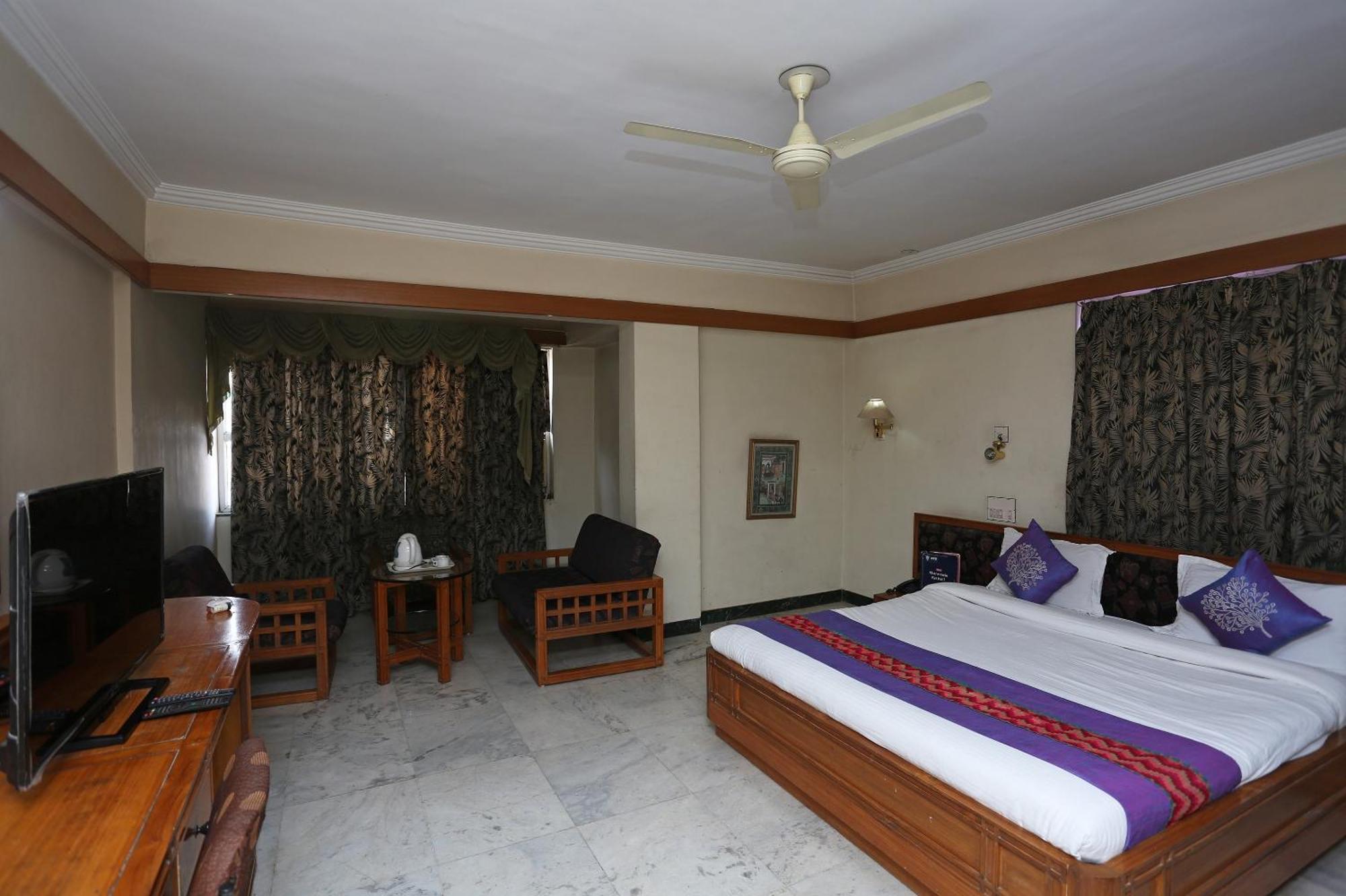Collection O Shiva'S Regency Hotel Биканер Екстериор снимка